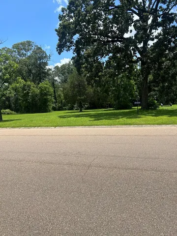 $14,000 | 511 White Oak Drive, Brookhaven, MS 39601