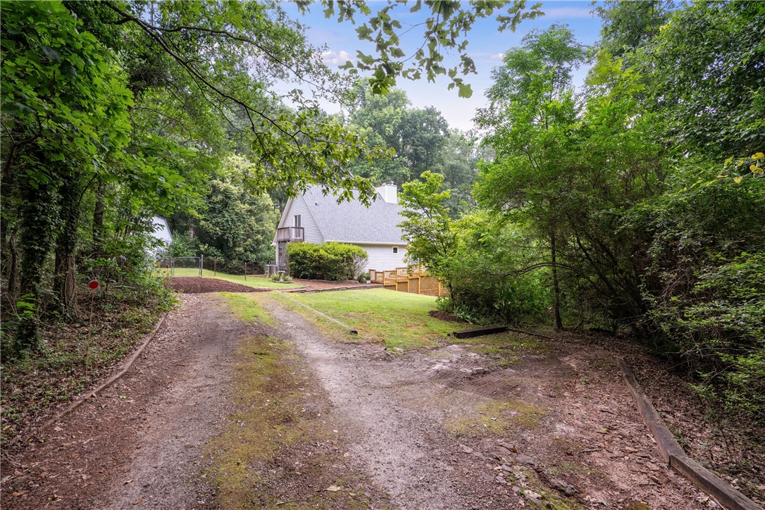 1001 Cherokee Road Townville, SC 29689 - Photo 40 of 43