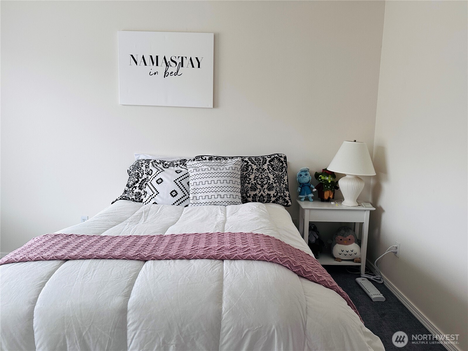 8828 238th Street Southwest, Unit D1 Edmonds, WA 98026 - Photo 26 of 40