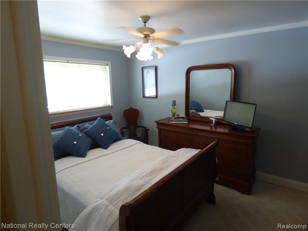 2859 East Maple Road, Unit 16 Birmingham, MI 48009 - Photo 6 of 9