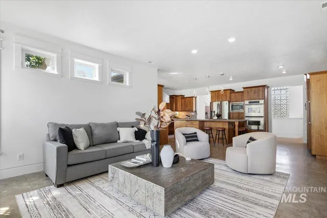 $1,999,000 | 4154 West Morgan Creek Court, Eagle, ID 83616