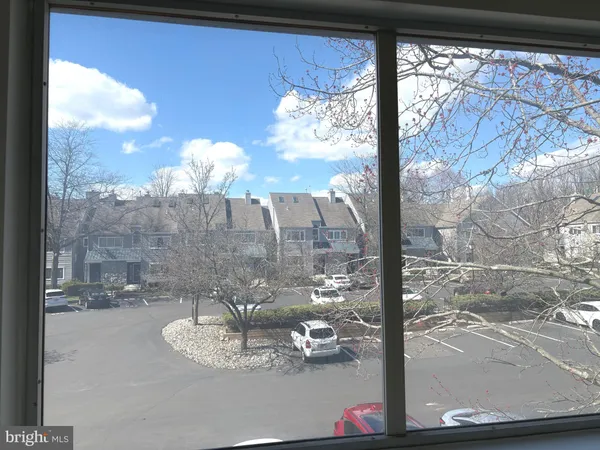 $360,000 | 802 Chanticleer, Cherry Hill, NJ 08003