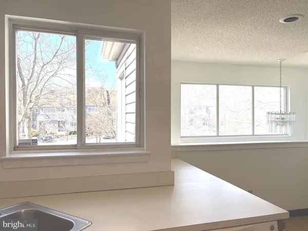 $360,000 | 802 Chanticleer, Cherry Hill, NJ 08003