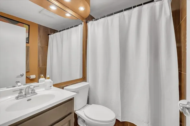 $299,000 | 5220 Palm Street, Barrington, IL 60010