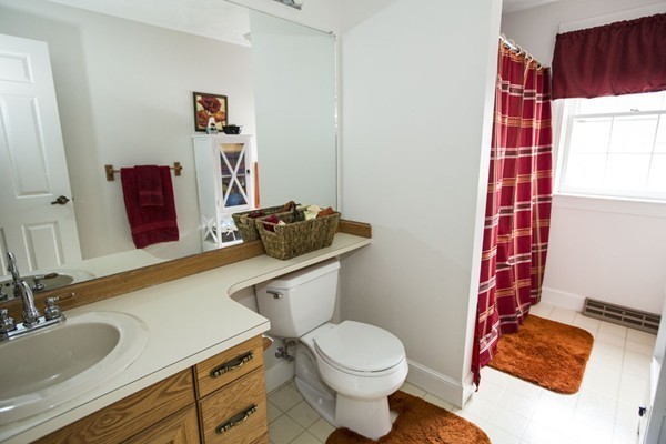224 Winding Pond Road, Unit 224 Londonderry, NH 03053 - Photo 10 of 17 Gallery Image 10