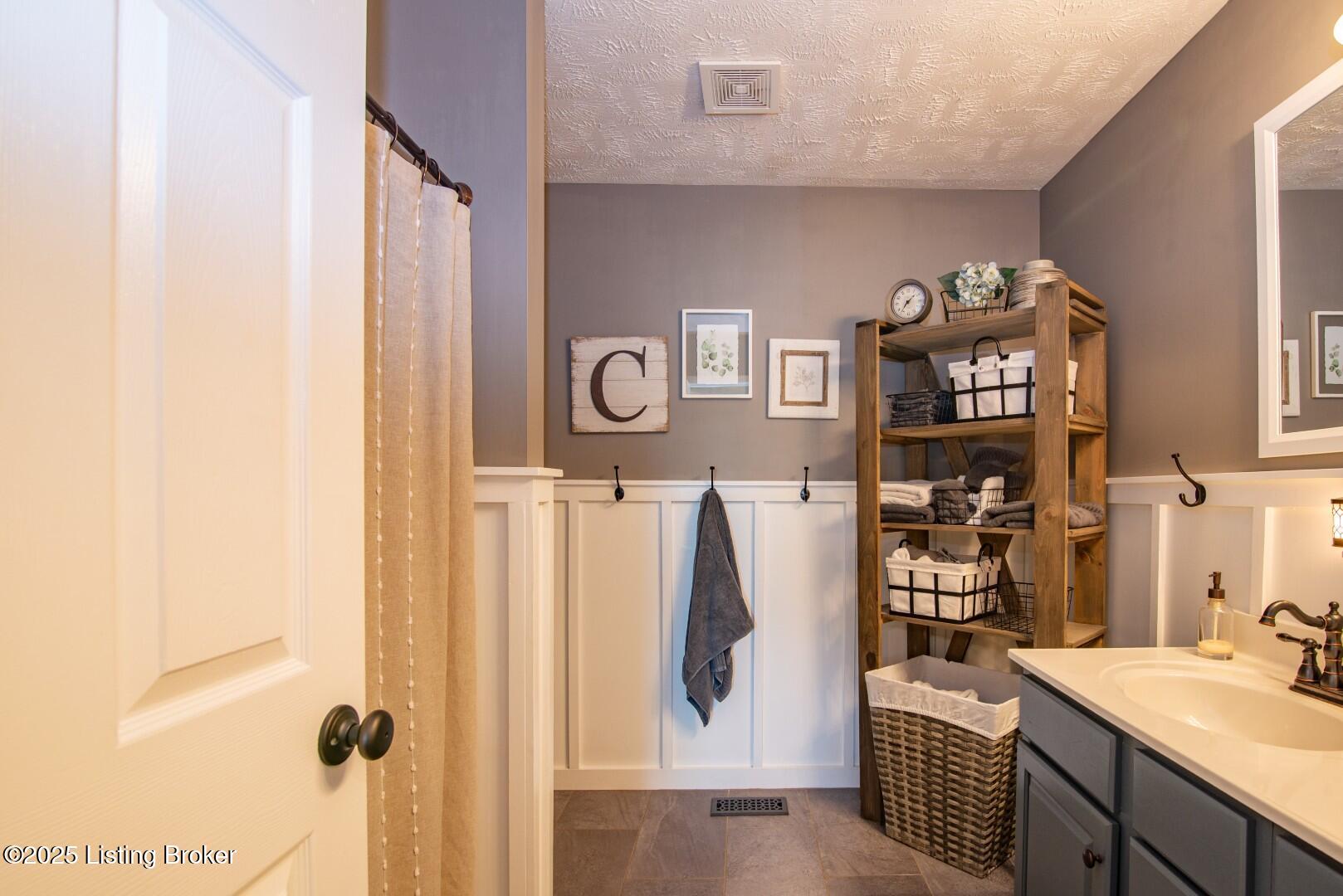 13890 Salt River Road Eastview, KY 42732 - Photo 21 of 67 13890 Salt River Rd-51