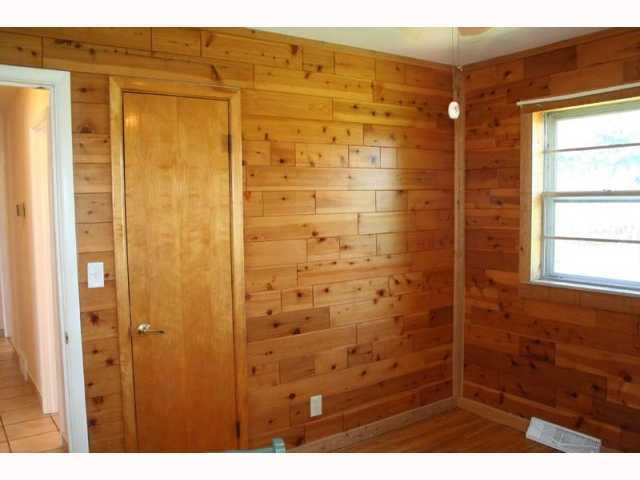 6043 Red Bank Road Galena, OH 43021 - Photo 3 of 16 Gallery Image 3