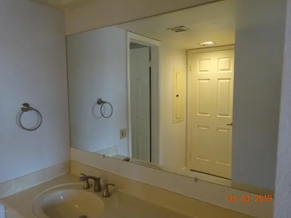 $1,600 | 10410 North Cave Creek Road, Unit 2014, Phoenix, AZ 85020