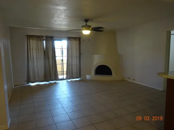 $1,550 | 10410 North Cave Creek Road, Unit 2014, Phoenix, AZ 85020