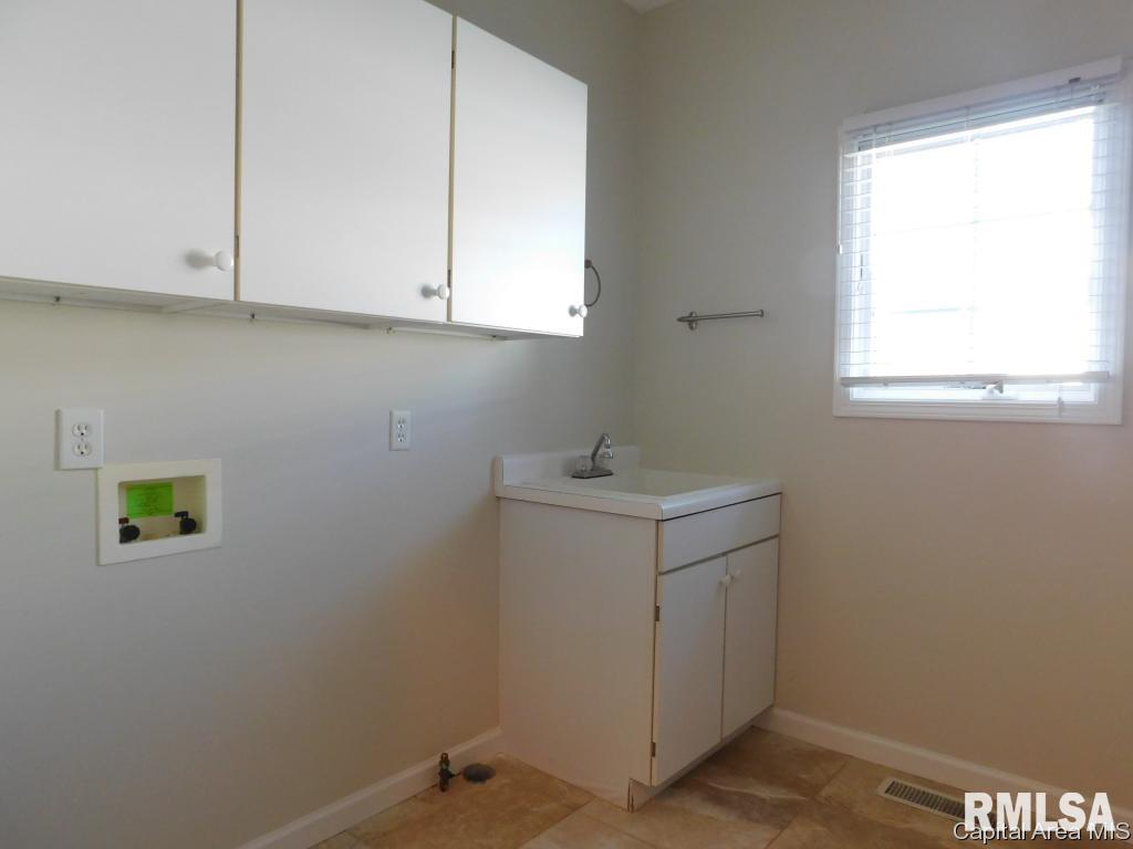 2312 Harbor Landing Springfield, IL 62712 - Photo 23 of 36