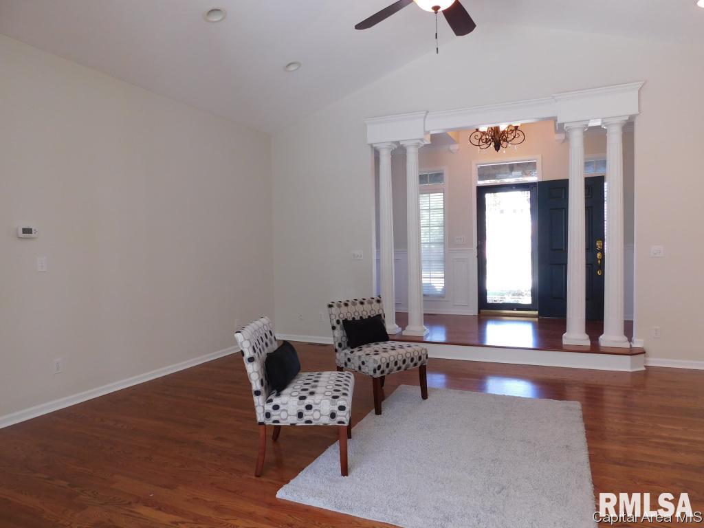 2312 Harbor Landing Springfield, IL 62712 - Photo 4 of 36