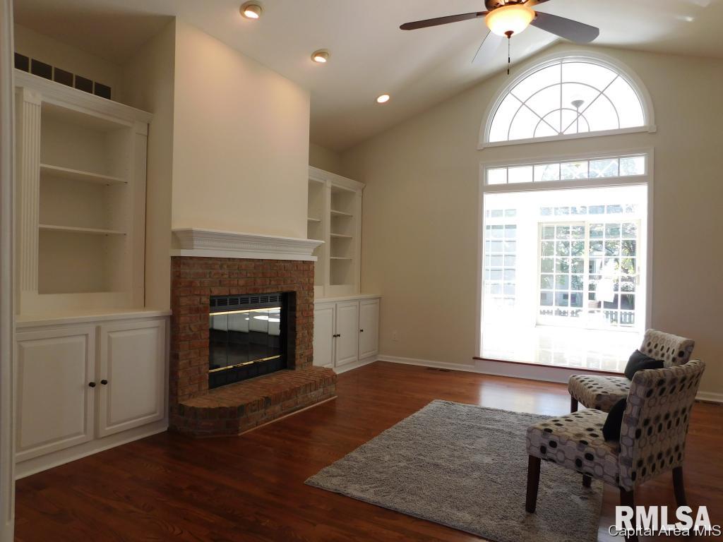 2312 Harbor Landing Springfield, IL 62712 - Photo 5 of 36