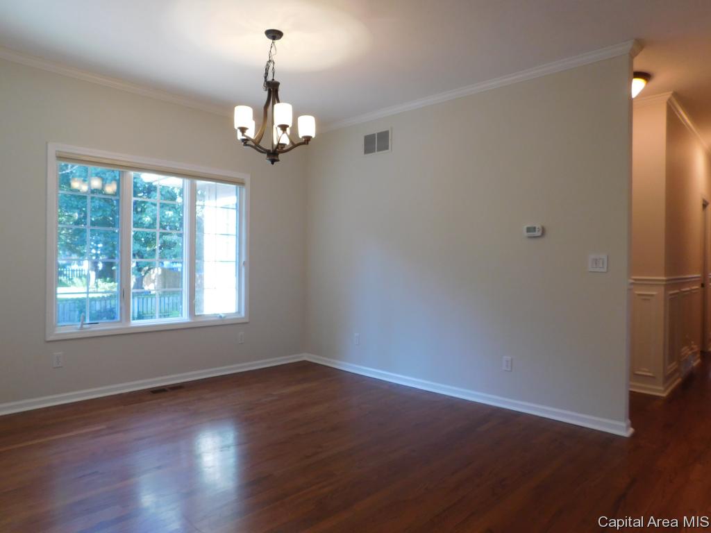 2312 Harbor Landing Springfield, IL 62712 - Photo 10 of 36