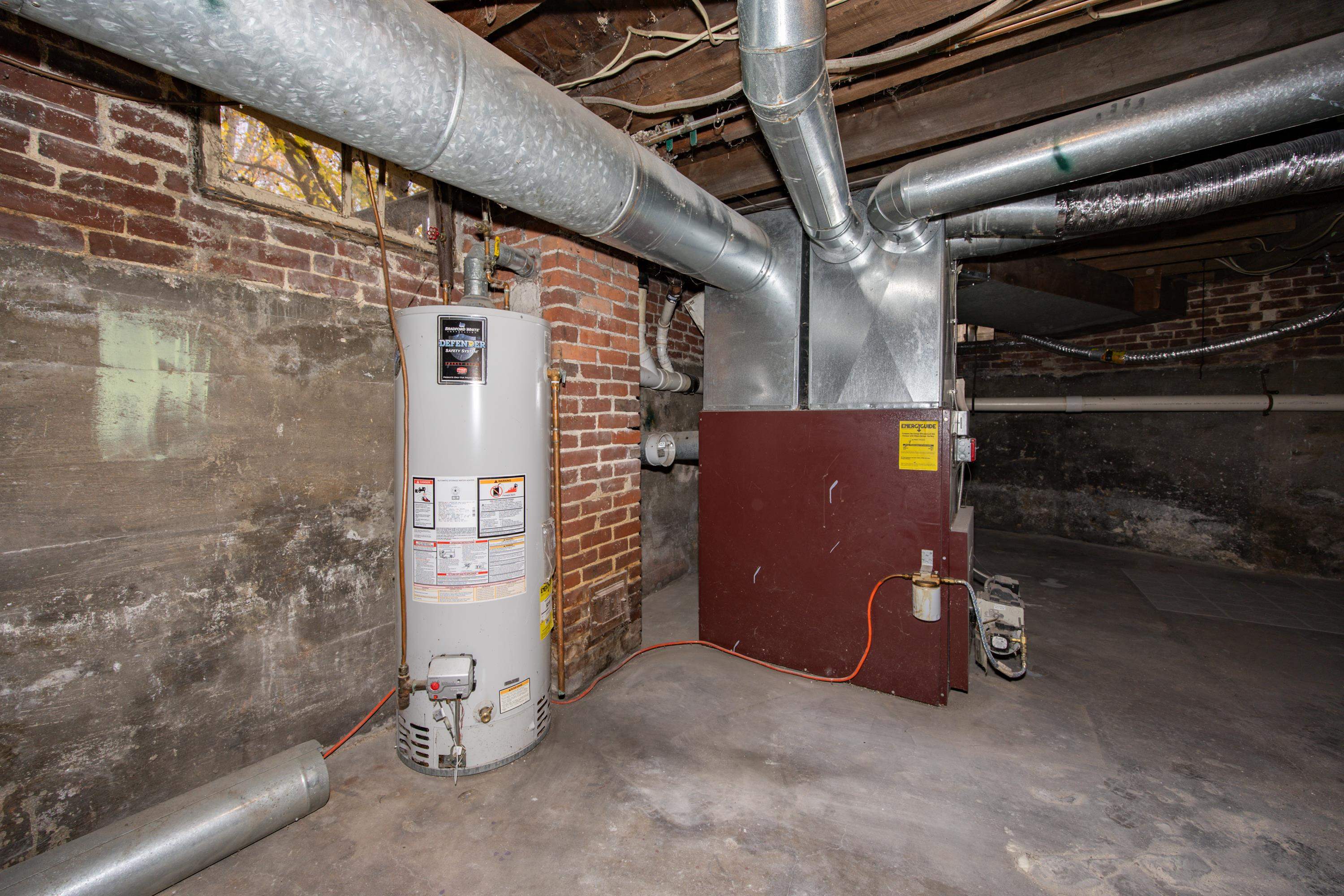 73 Webster Street Laconia, NH 03246 - Photo 23 of 27