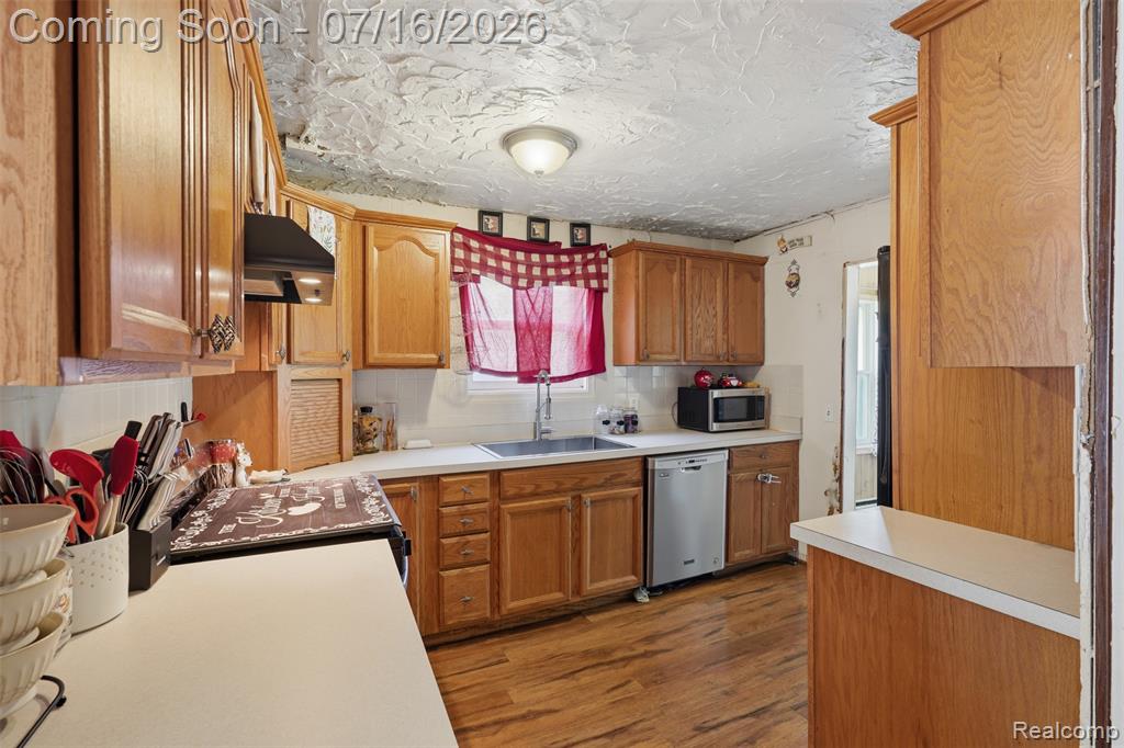 9490 Clark Road East Lansing, MI 48823 - Photo 12 of 30