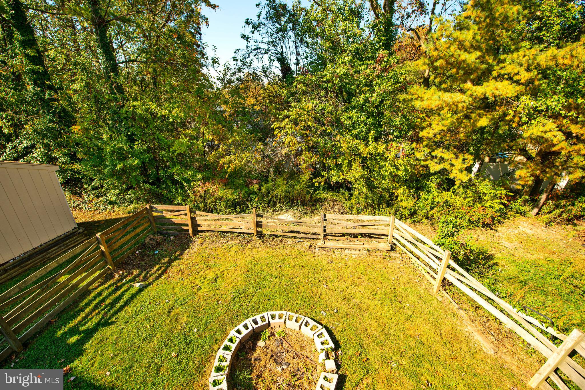 42 Trailwood Road Baltimore, MD 21236 - Photo 20 of 20 Fenced in yard w/firepit