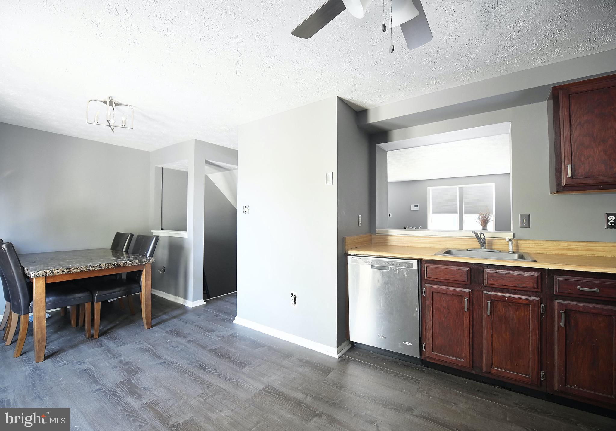 42 Trailwood Road Baltimore, MD 21236 - Photo 5 of 20 Eat in dining area