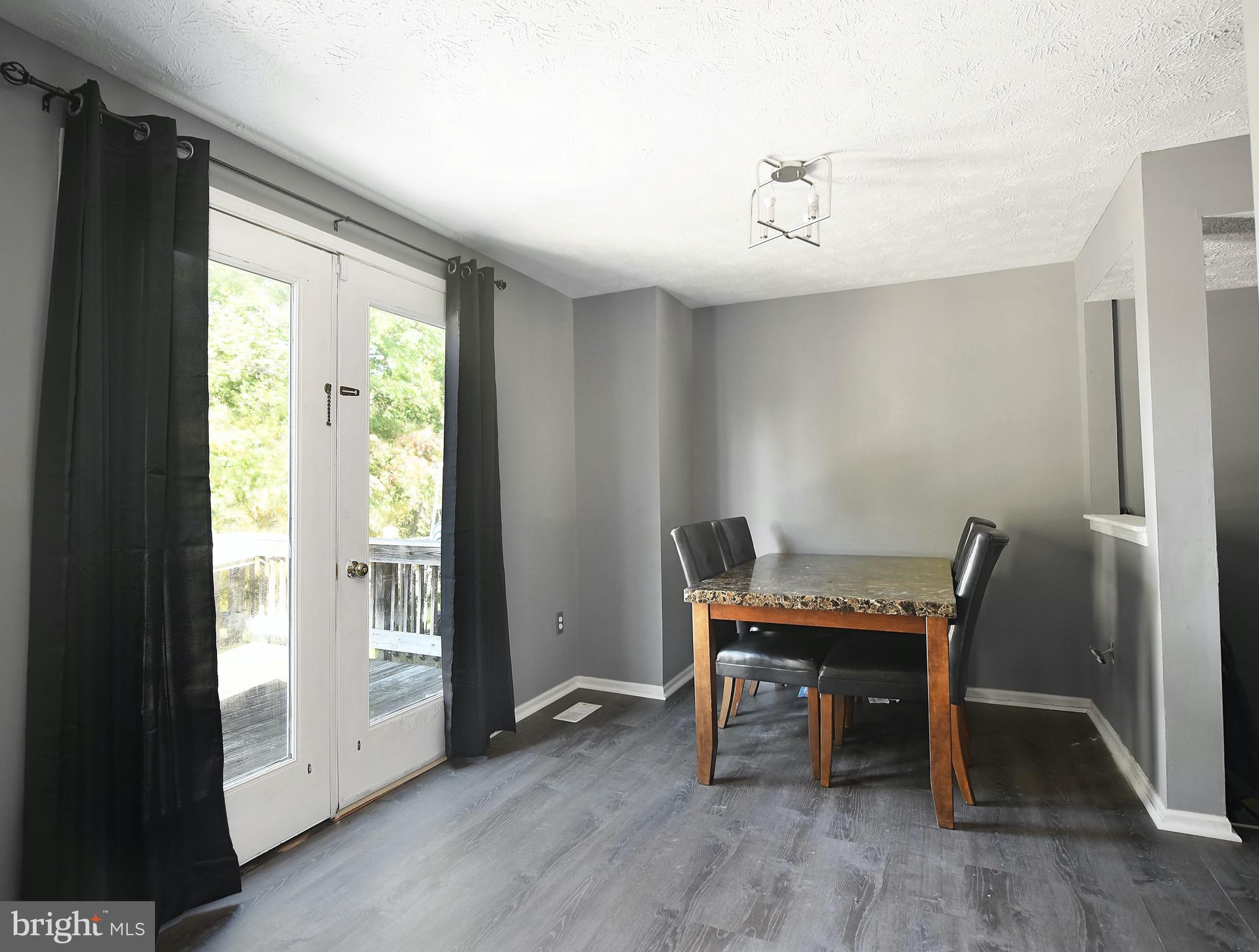 42 Trailwood Road Baltimore, MD 21236 - Photo 6 of 20 Eat in dining area