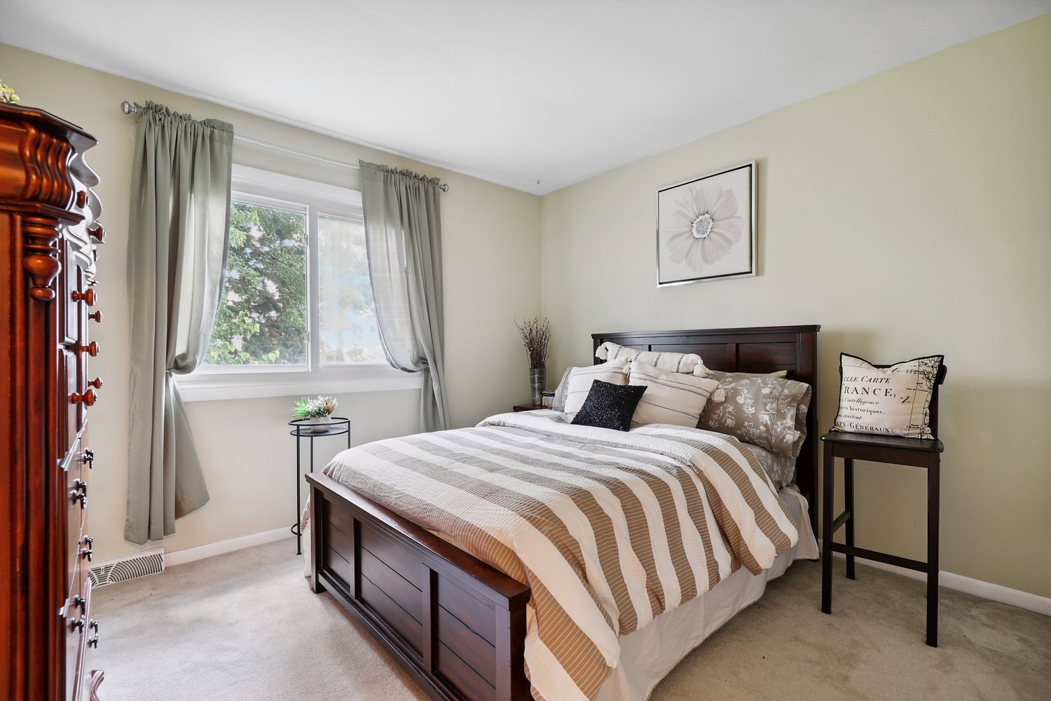 179 Roberts Road Bolingbrook, IL 60440 - Photo 12 of 20 a bedroom with a bed and a window