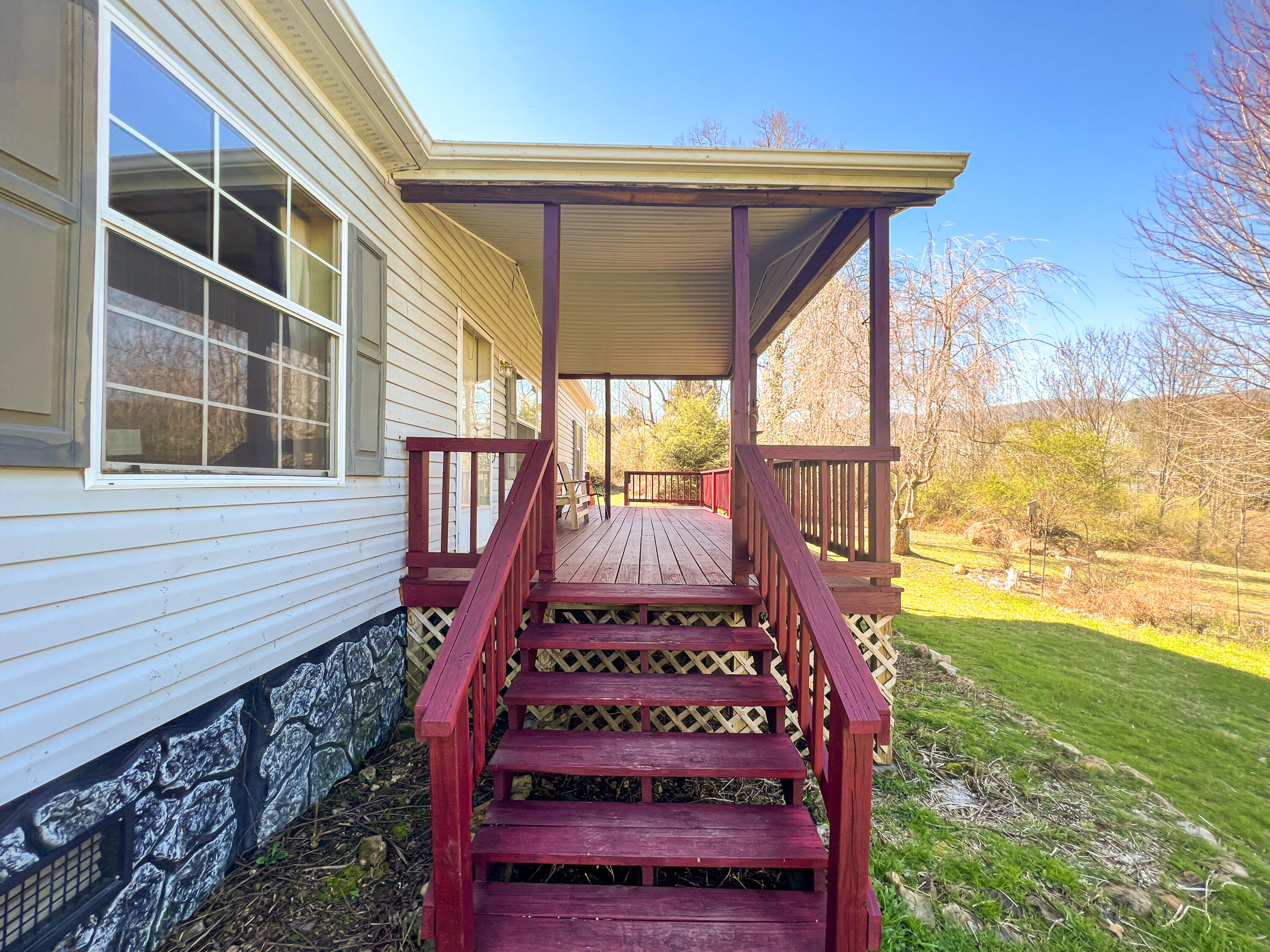 6407 Sink Valley Road Butler, TN 37640 - Photo 3 of 20 IMG_5679
