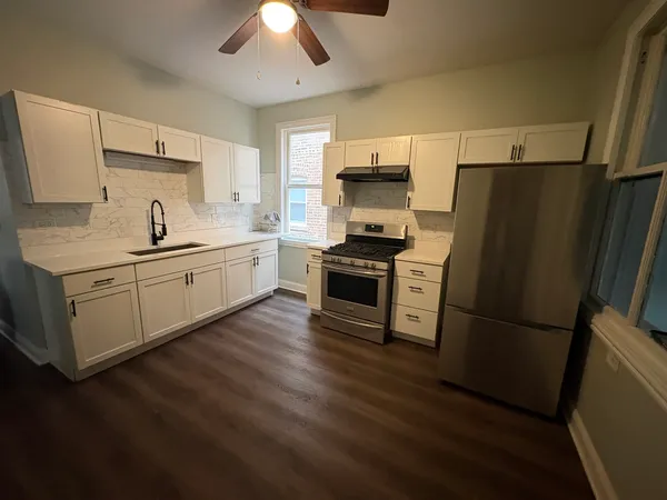 $1,700 | 7830 South Morgan Street, Unit 2, Chicago, IL 60620