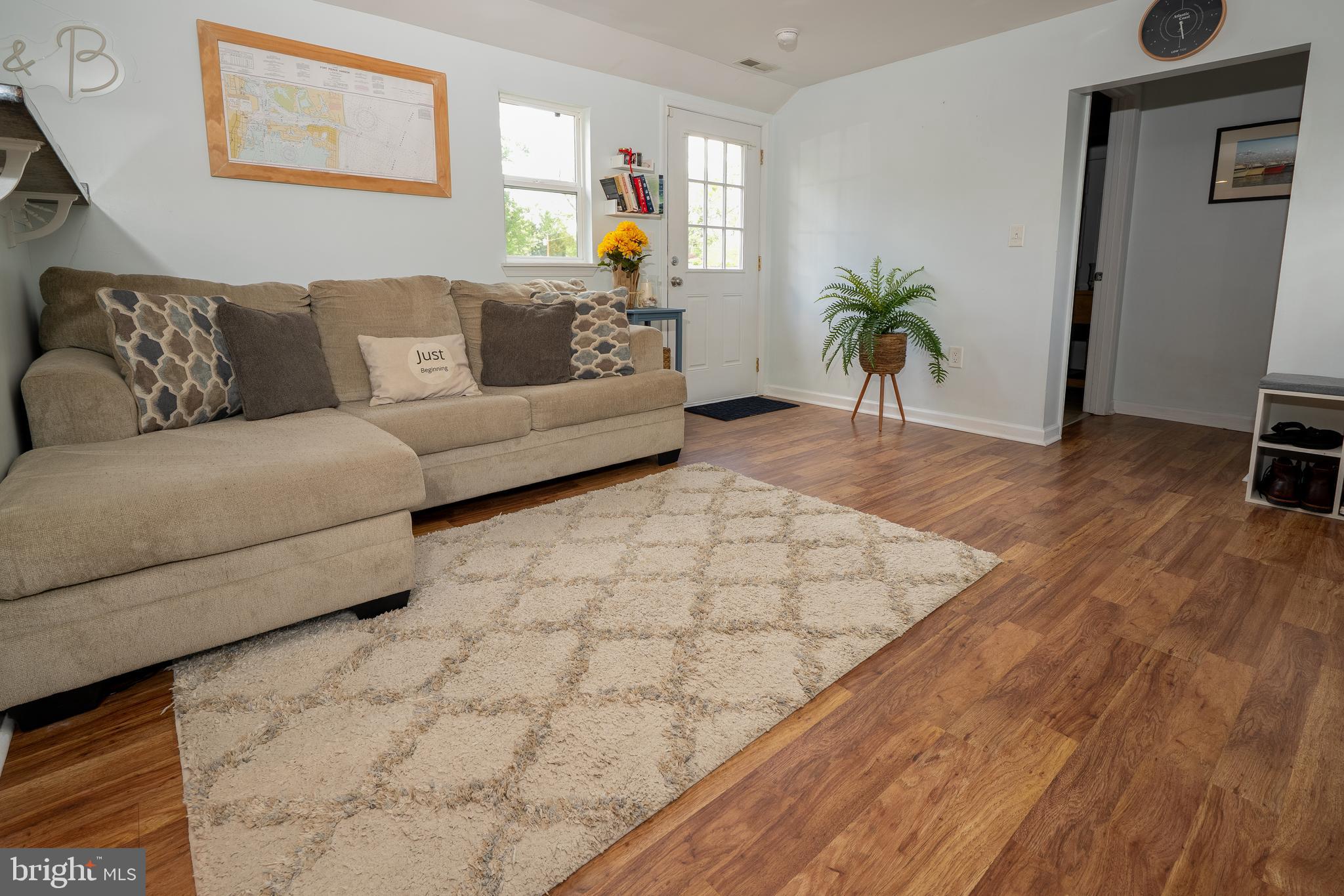 1816 Cremen Road Pasadena, MD 21122 - Photo 4 of 46 a living room with furniture and a couch