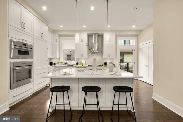 $6,000 | 153 Winsome Circle, Bethesda, MD 20814