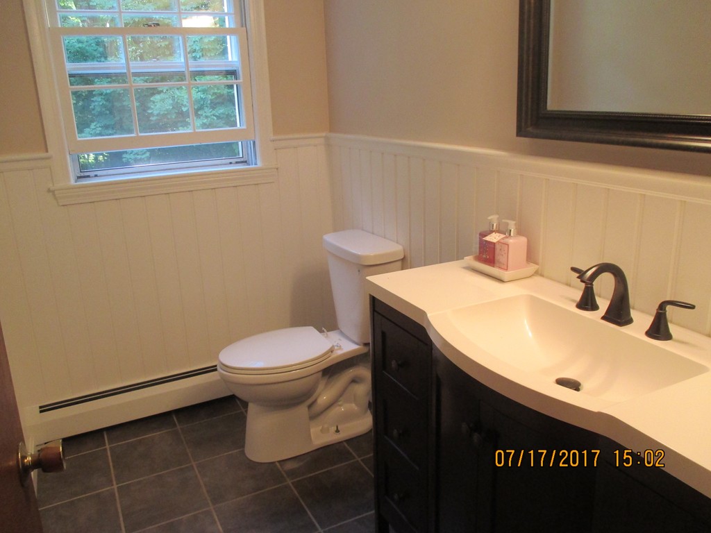 18 Marlyn Road Billerica, MA 01821 - Photo 8 of 15 Gallery Image 8