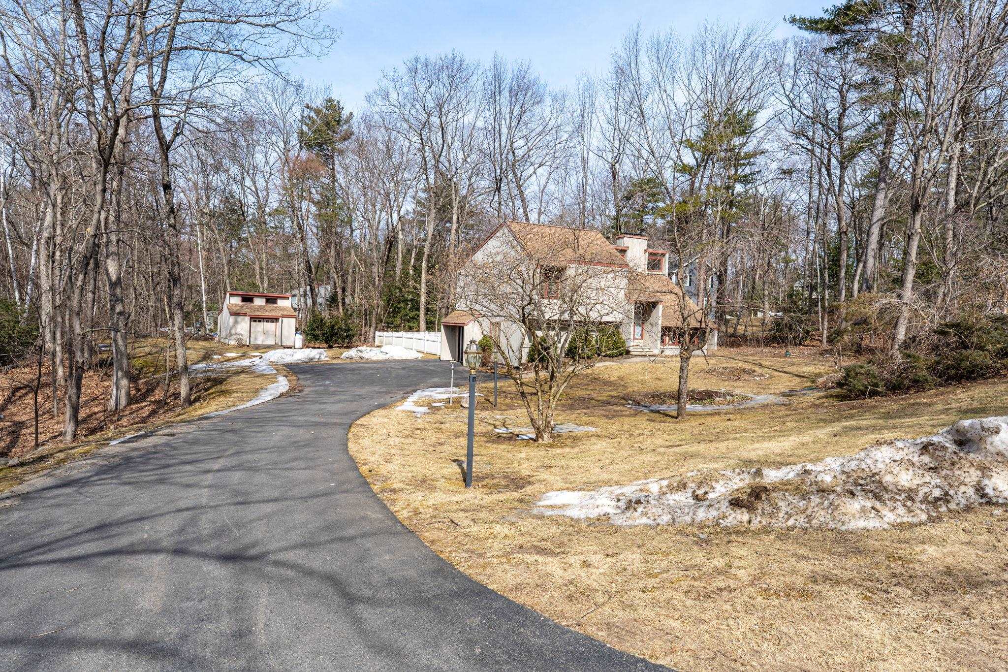 1 Oriole Road Windham, NH 03087 - Photo 1 of 19