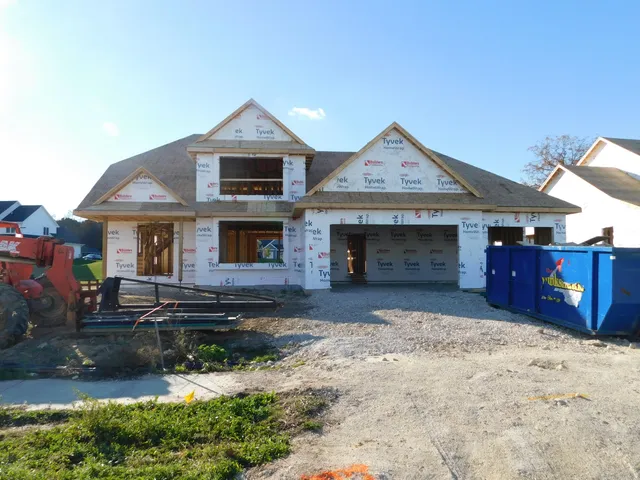 $749,990 | 225 Mulberry Lane, Grafton, WI 53024