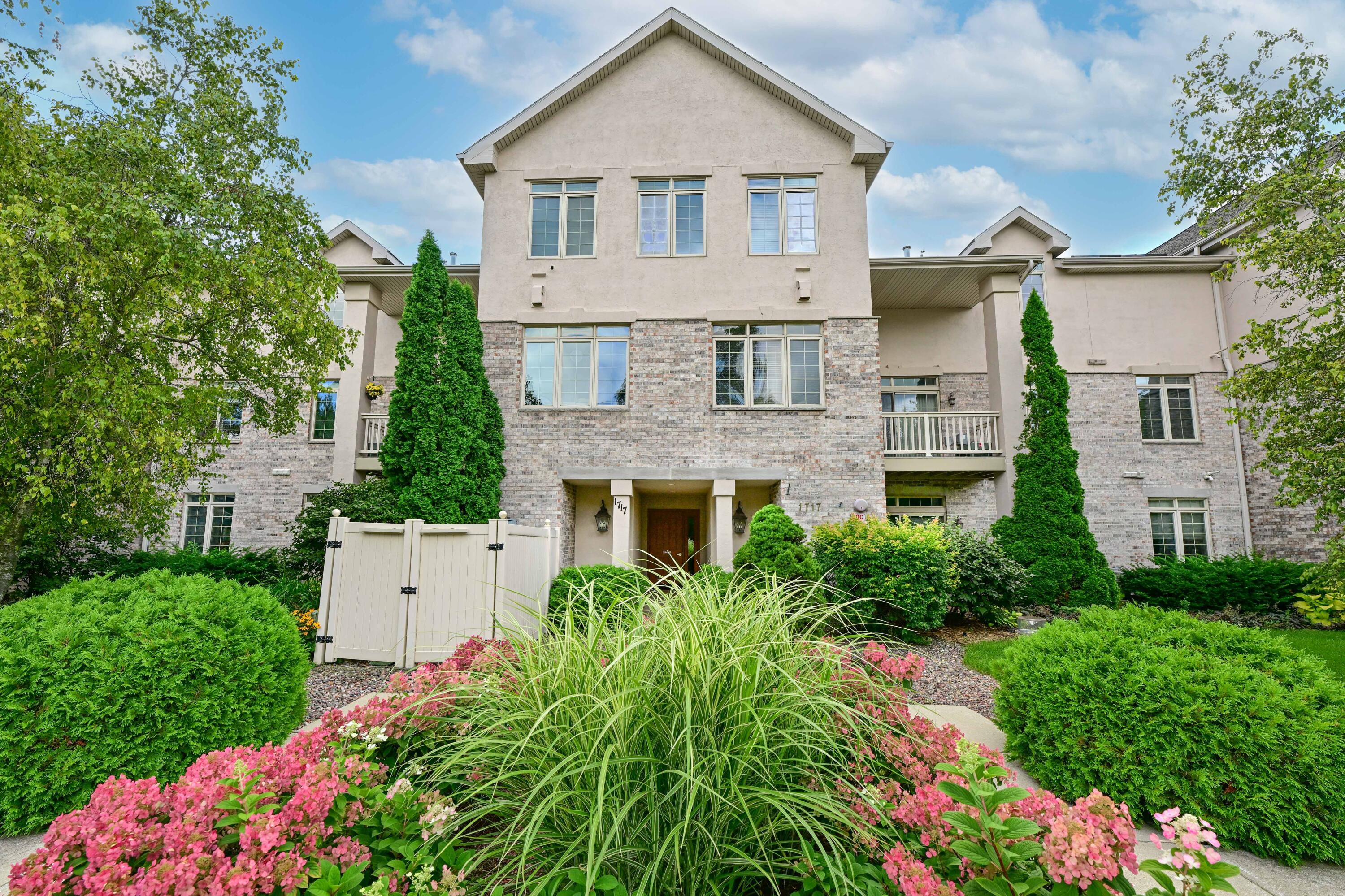 1717 West Green Tree Road, Unit 207 Glendale, WI 53209 - Photo 1 of 1 DSC_1 (3)