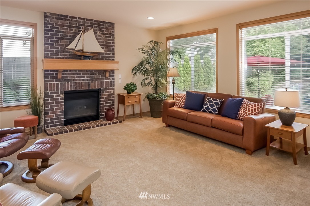 1707 Southeast 7th Court Renton, WA 98057 - Photo 7 of 25 Gallery Image 7