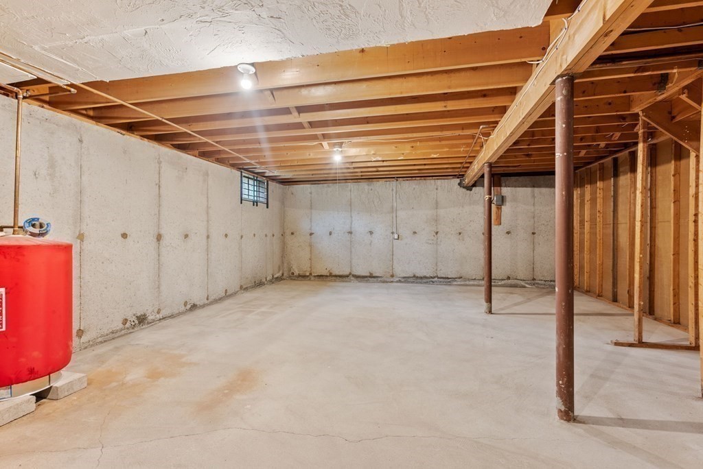 4 Woodpark Circle Lexington, MA 02421 - Photo 23 of 27 a view of an empty room