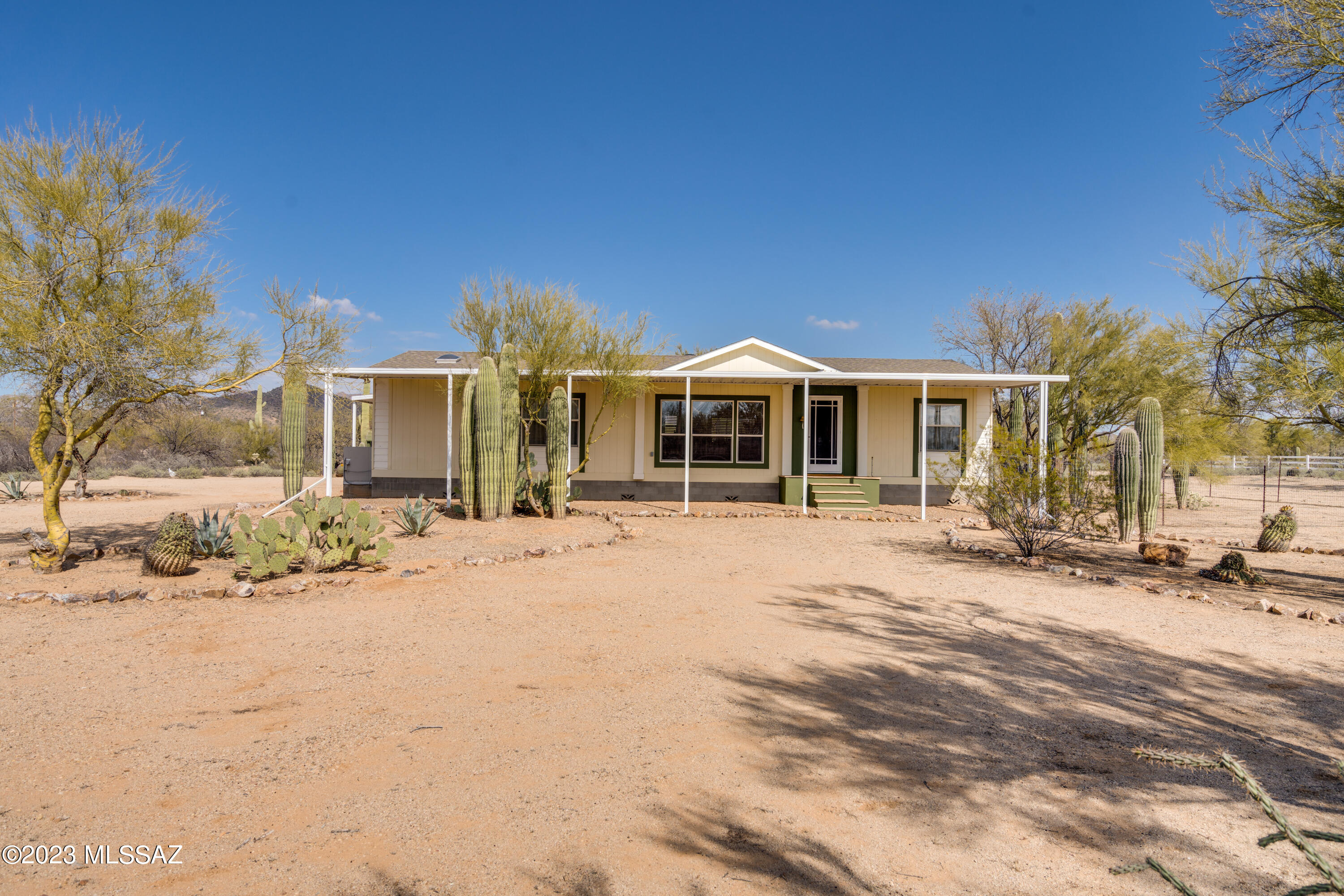 4405 South Aldon Road Tucson, AZ 85735 - Photo 1 of 24