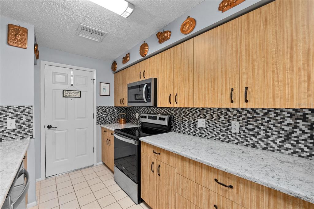9022 Ramsgate Drive, Unit 9022 New Port Richey, FL 34655 - Photo 33 of 40