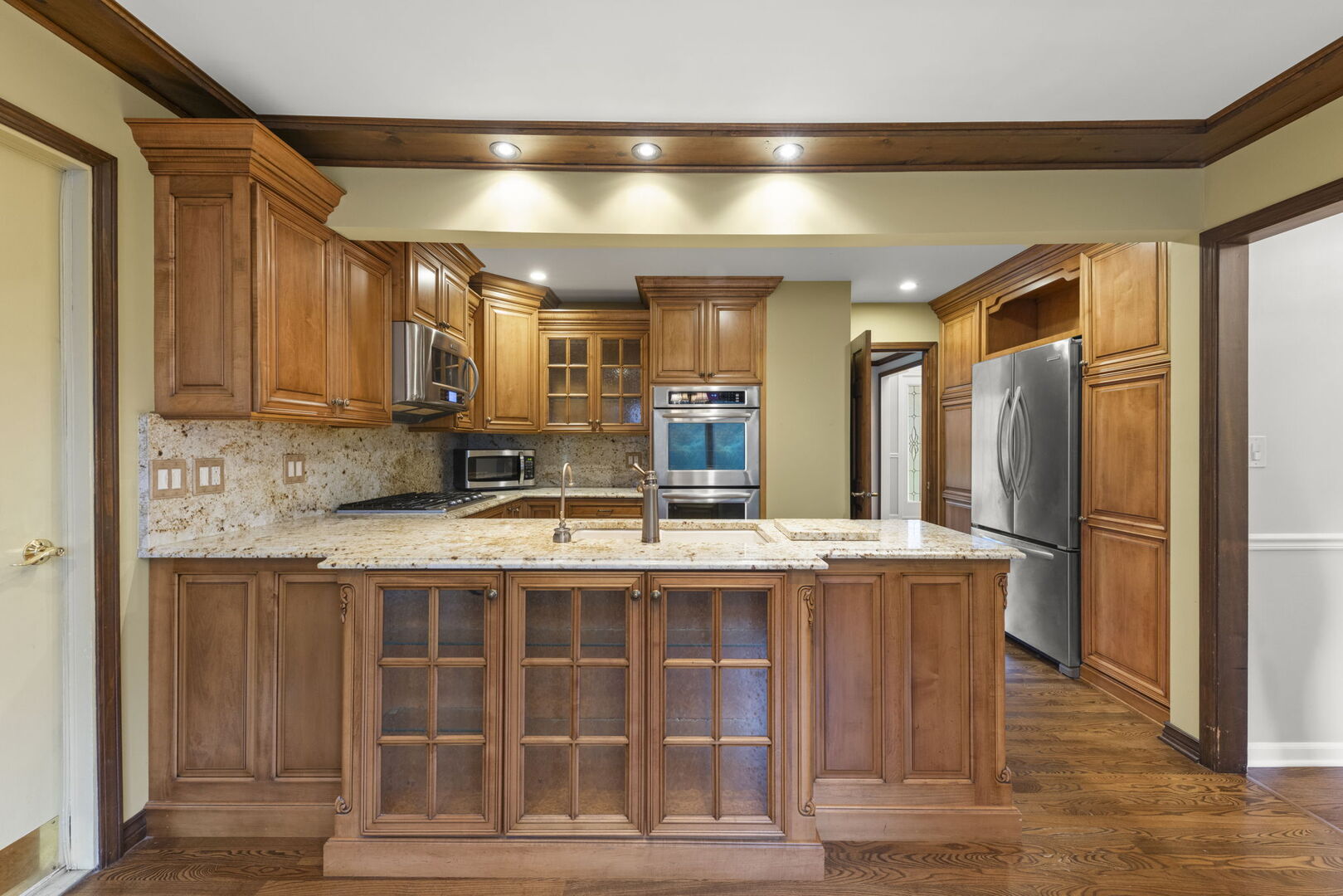2256 Ridgewood Road Lisle, IL 60532 - Photo 4 of 41 Gallery Image 4