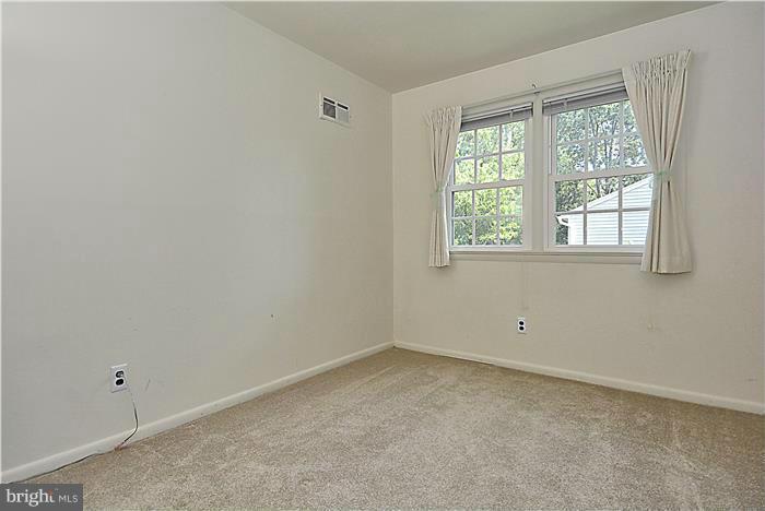 8805 Postoak Road Potomac, MD 20854 - Photo 21 of 30 Bedroom # 2