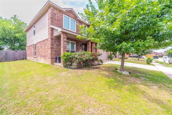 $2,750 | 906 Penny Royal Court, Arlington, TX 76002