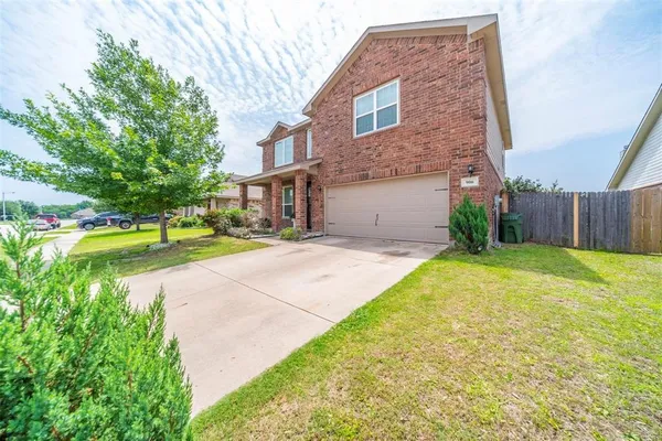 $2,750 | 906 Penny Royal Court, Arlington, TX 76002