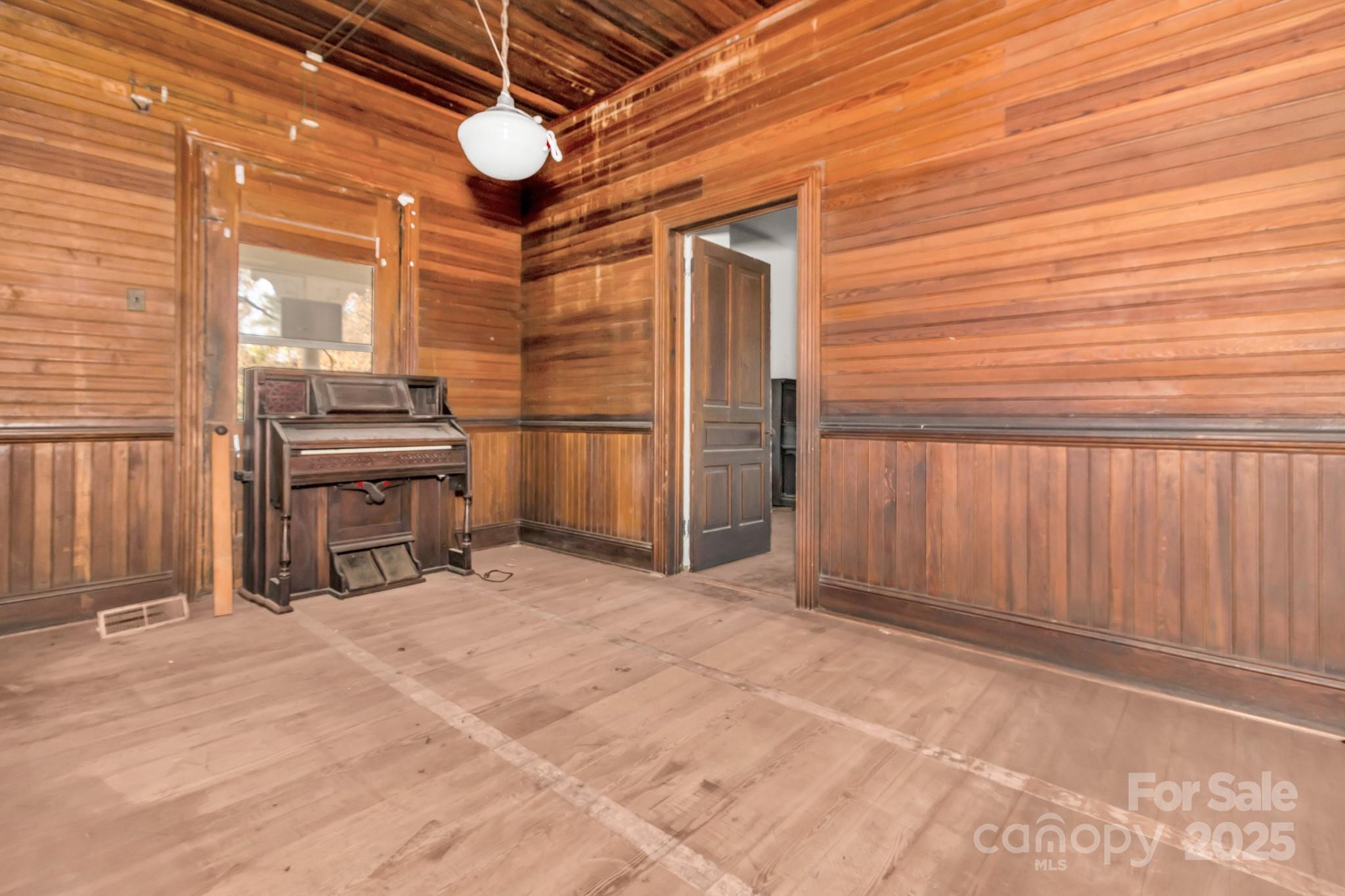 143 Sharon Road Fairview, NC 28730 - Photo 19 of 36