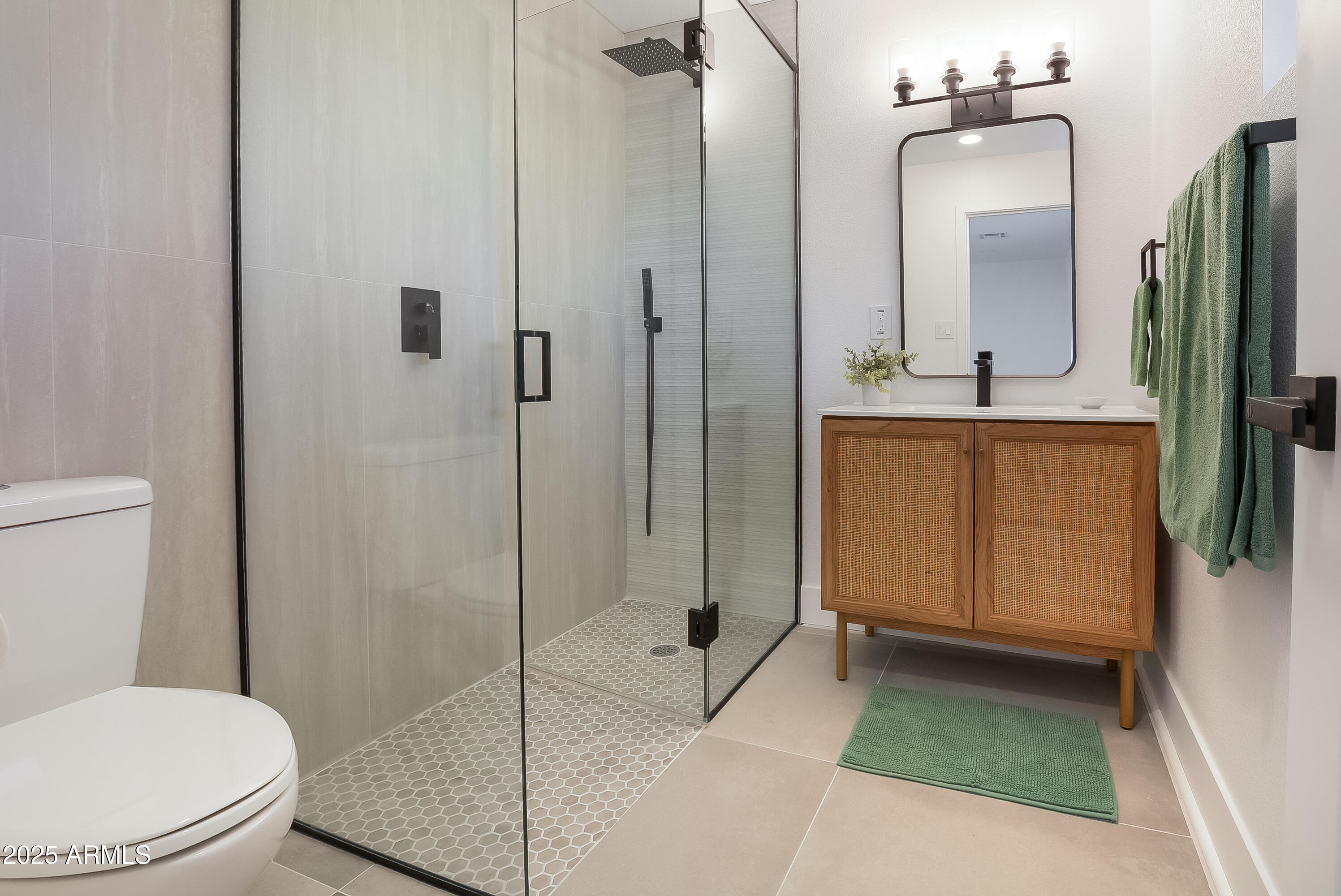 8829 North 17th Avenue Phoenix, AZ 85021 - Photo 18 of 38 15