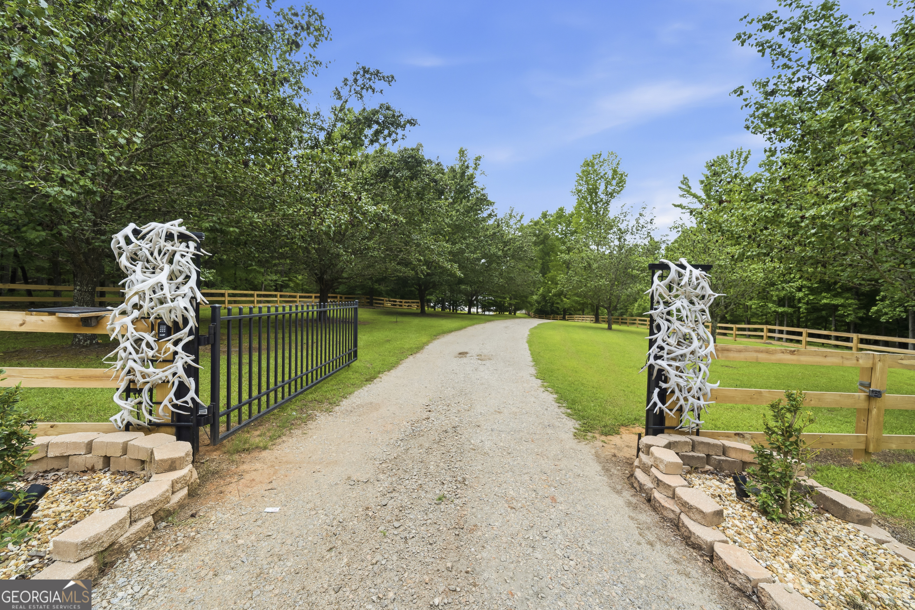 336 Cold Branch Road Eatonton, GA 31024 - Photo 4 of 55