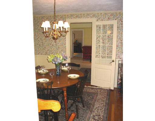 12 Sagamore Road Marblehead, MA 01945 - Photo 3 of 9