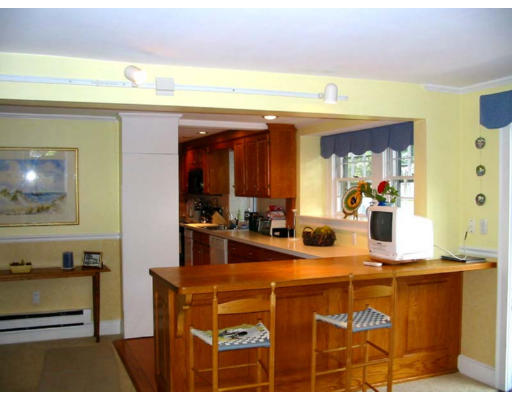 12 Sagamore Road Marblehead, MA 01945 - Photo 5 of 9