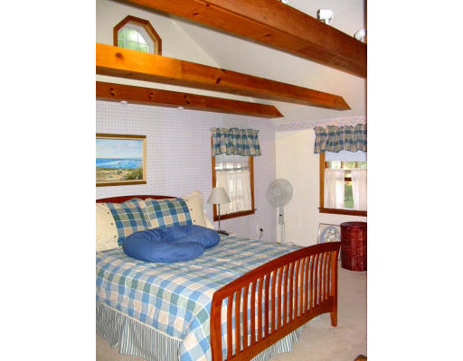 12 Sagamore Road Marblehead, MA 01945 - Photo 7 of 9