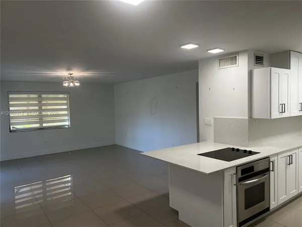 $360,000 | 9350 Southwest 77th Avenue, Unit G1, Miami, FL 33156