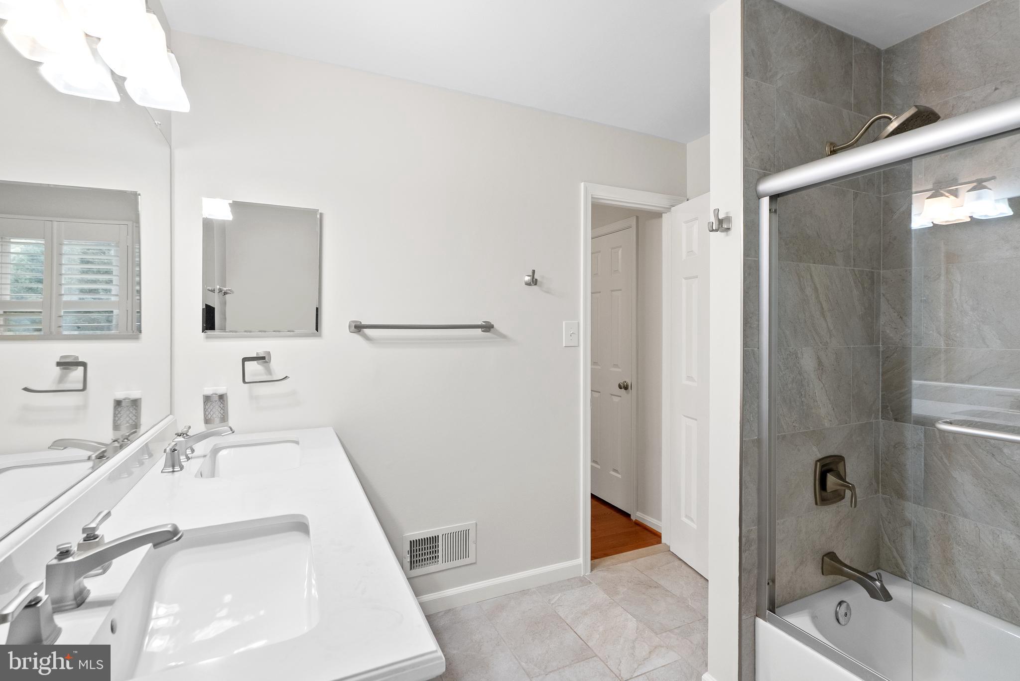 3507 Stringfellow Court Fairfax, VA 22033 - Photo 28 of 33