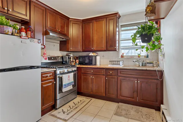 a bathroom with a toilet and sink