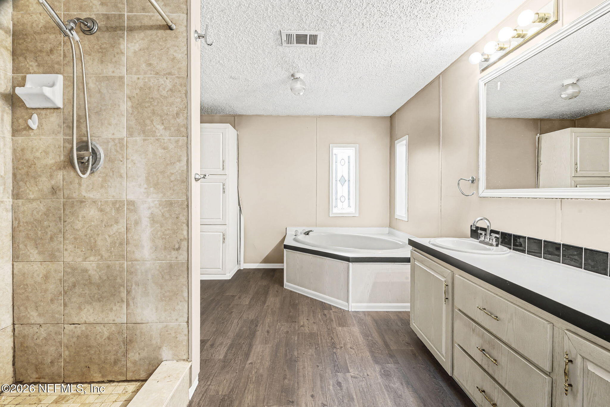 2910 Marshbank Road Jacksonville, FL 32224 - Photo 18 of 45 Primary Bath