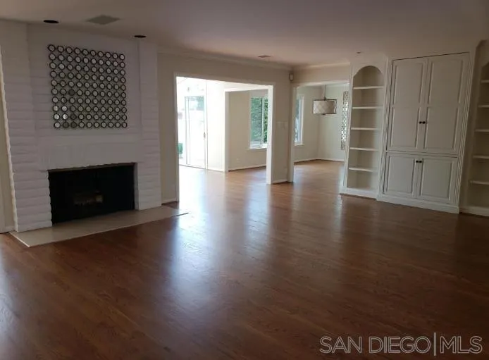 6155 Paseo Delicias Rancho Santa Fe, CA 92067 - Photo 8 of 17 Living Room